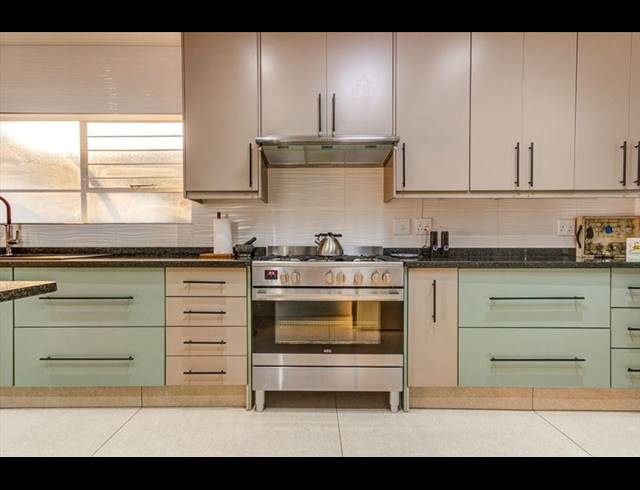 4 BEDROOM HOUSE FOR SALE IN EDLEEN